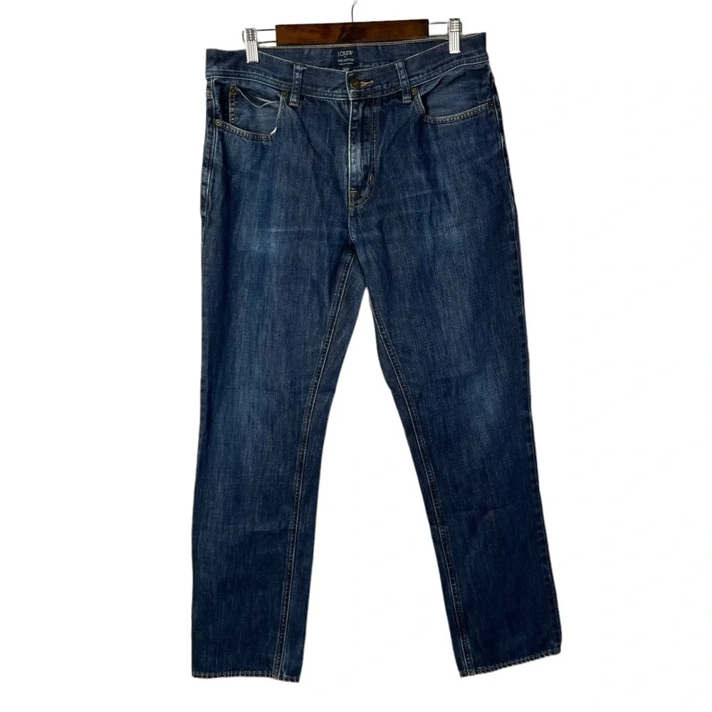 J. Crew Factory The Sutton Straight Leg Jeans 33 X 32